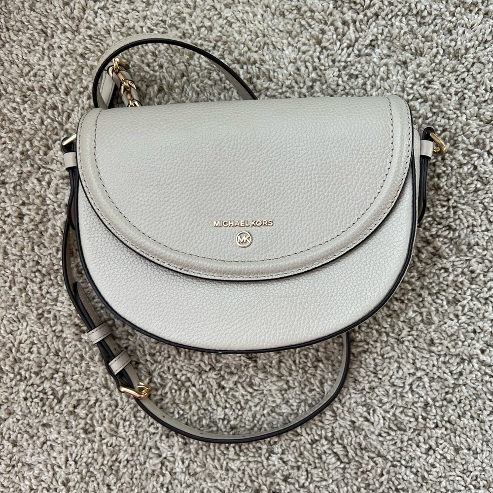 Beautiful small bag Michael Kors